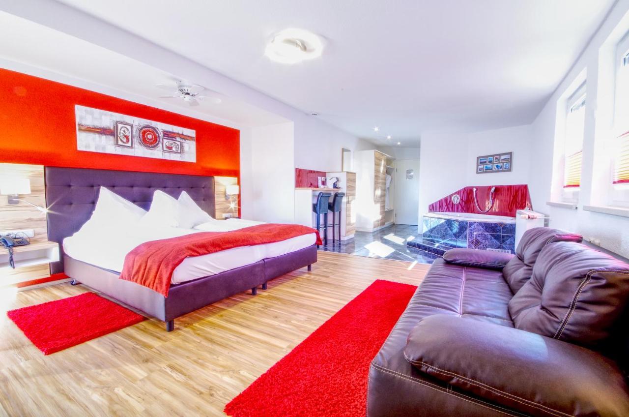 Hotel Jakob โกรส-อุมชตัดท์ ภายนอก รูปภาพ