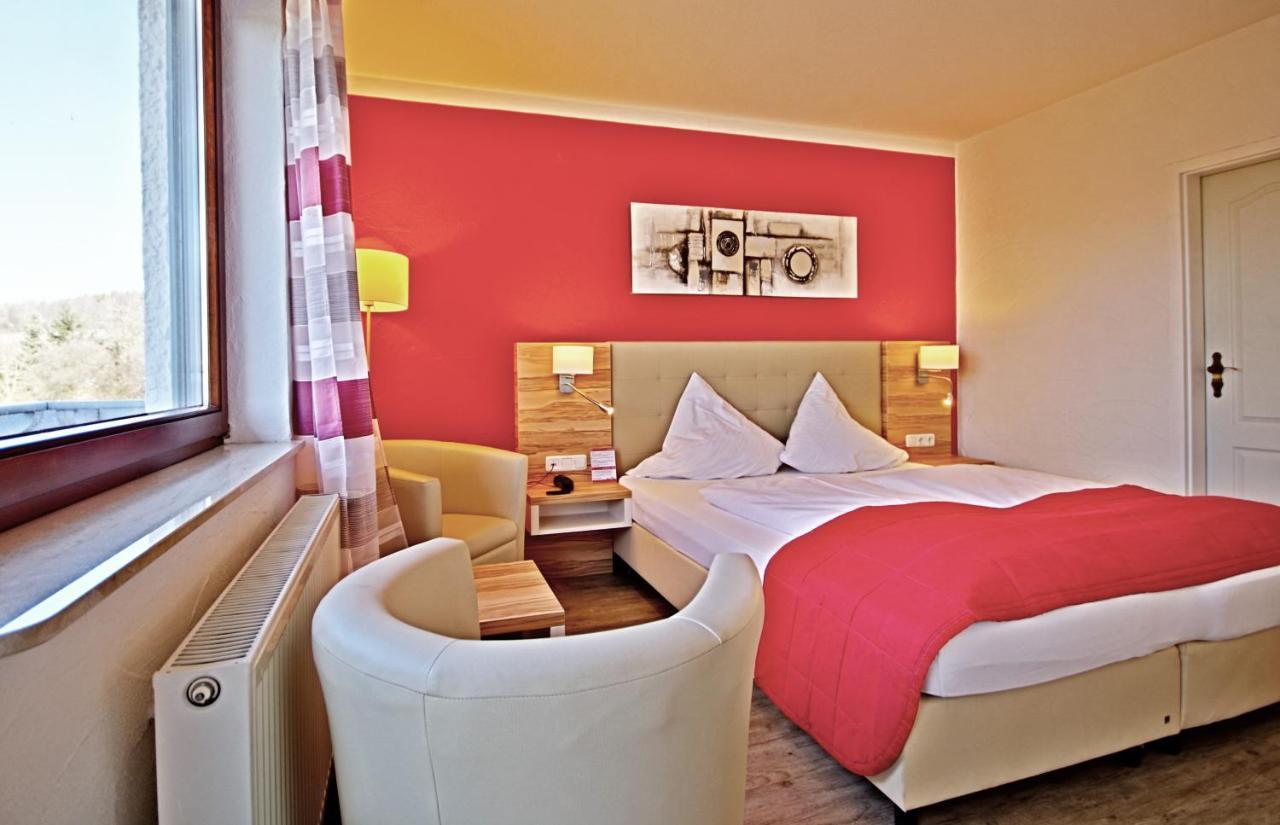 Hotel Jakob โกรส-อุมชตัดท์ ภายนอก รูปภาพ