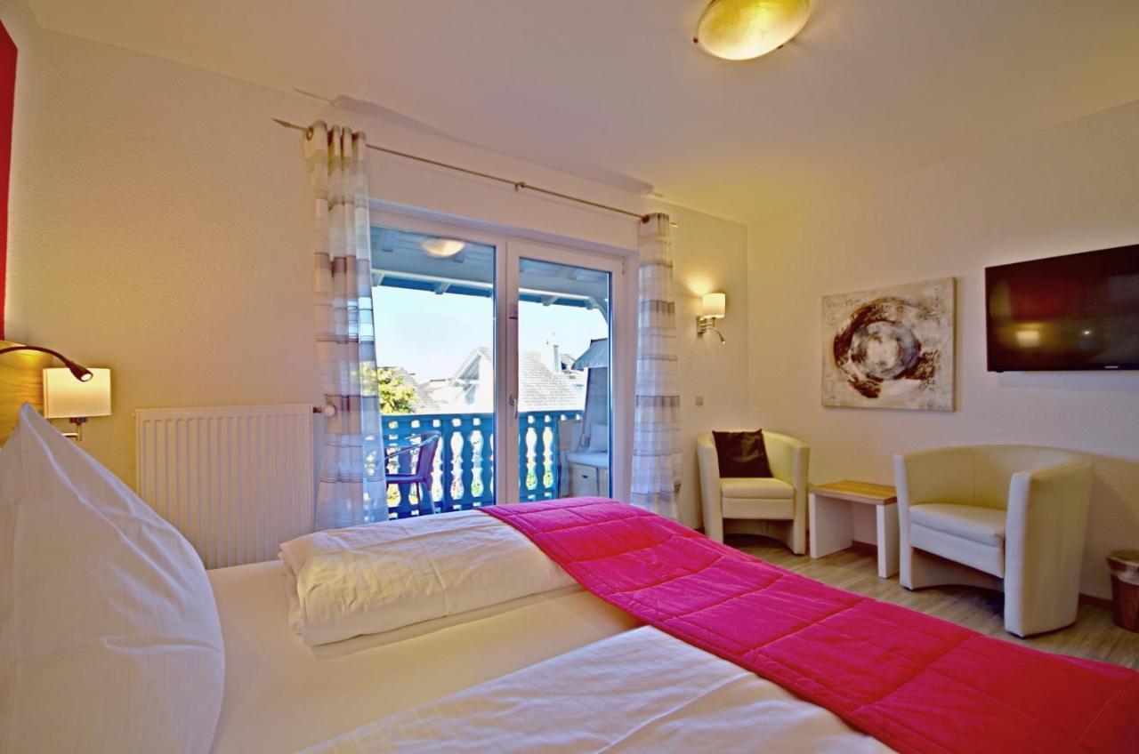 Hotel Jakob โกรส-อุมชตัดท์ ภายนอก รูปภาพ
