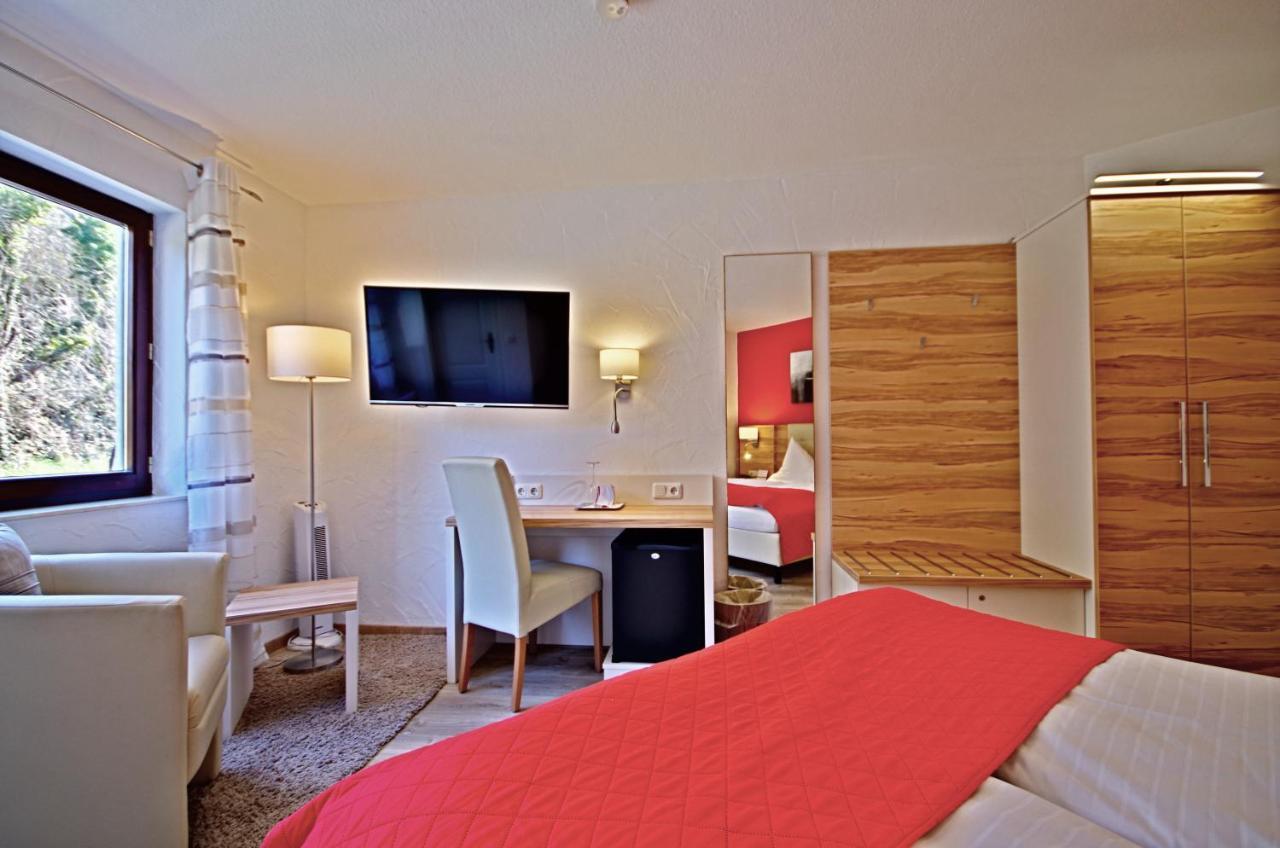 Hotel Jakob โกรส-อุมชตัดท์ ภายนอก รูปภาพ