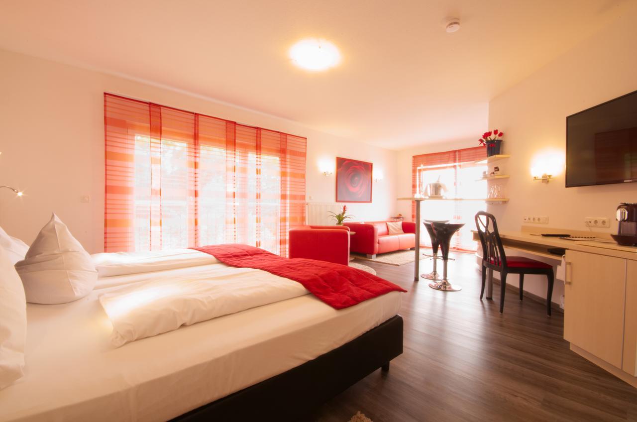 Hotel Jakob โกรส-อุมชตัดท์ ภายนอก รูปภาพ