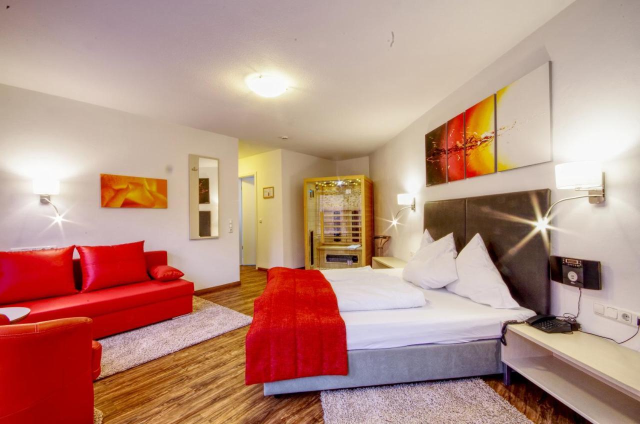 Hotel Jakob โกรส-อุมชตัดท์ ภายนอก รูปภาพ